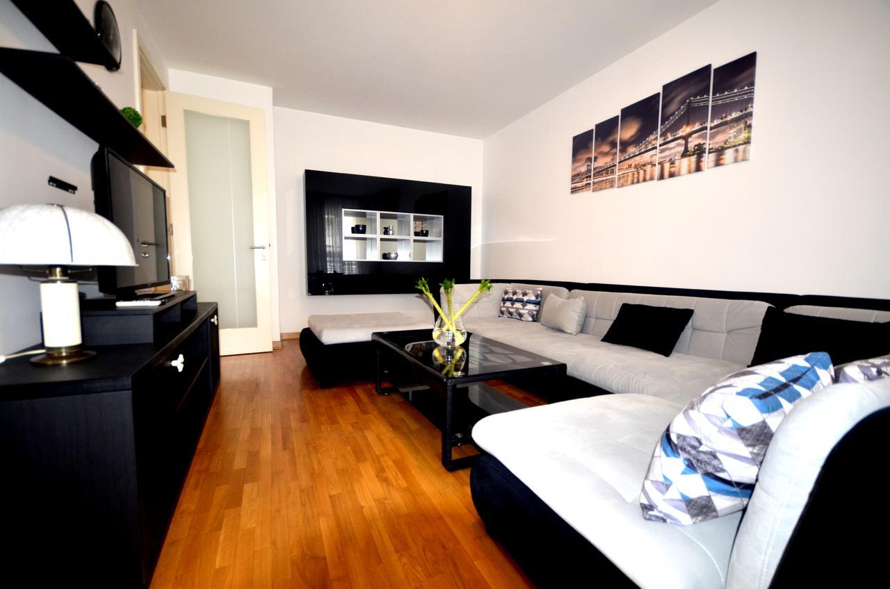 Clean&Cozy Apartments Novi Beograd Kültér fotó